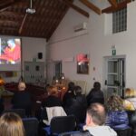 20230331_201630 sala con video proiettore